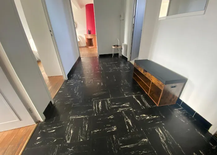 Fabuleux T3 De 85 M2, Situe Au Calme Avec Grand Parking Gratuit Prive ,Fibre Wifi