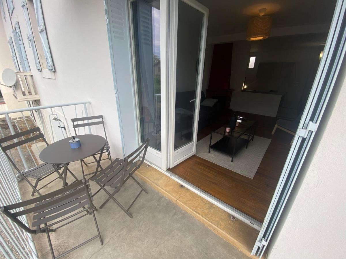 Fabuleux T3 De 85 M2, Situe Au Calme Avec Grand Parking Gratuit Prive ,fibre Wifi * Saint Gaudens